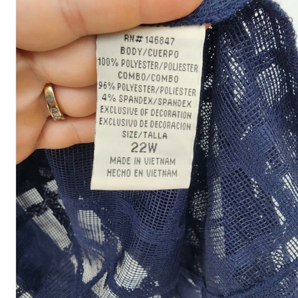 New NWT Maya Brooke Plus Size Short Jacket Size 22‎ Navy Sweater Jacket - Picture 10 of 10
